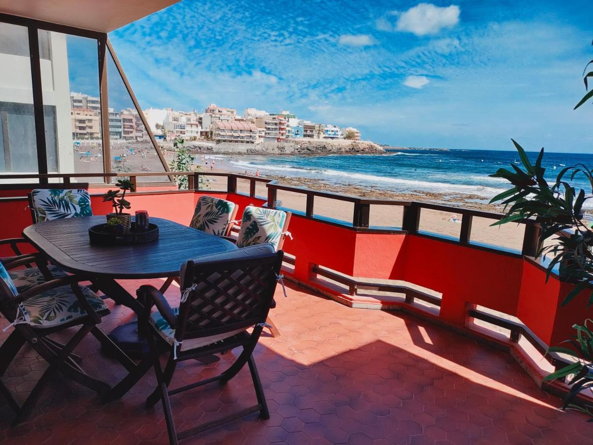 Front Line Beach With Fantastic Terrace. Telde Exterior photo